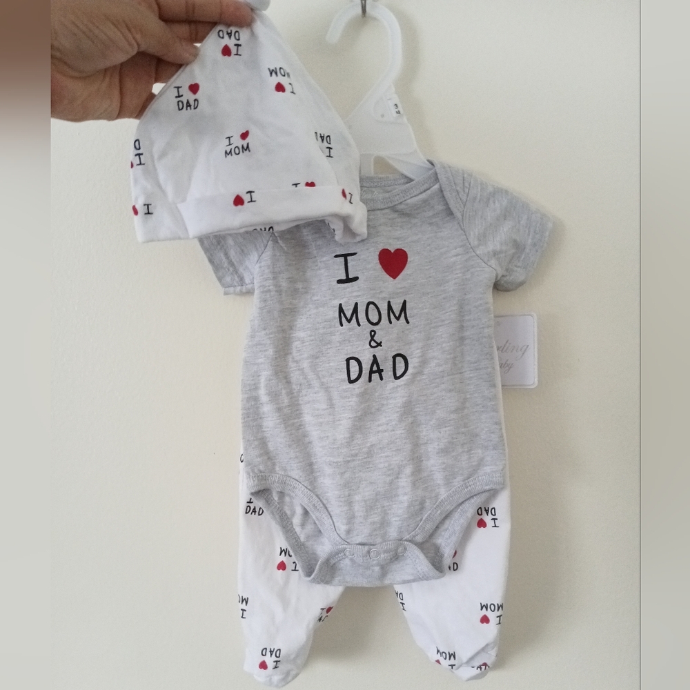 NWT I ♡ Mom & Dad Sterling Baby 3 Piece Set